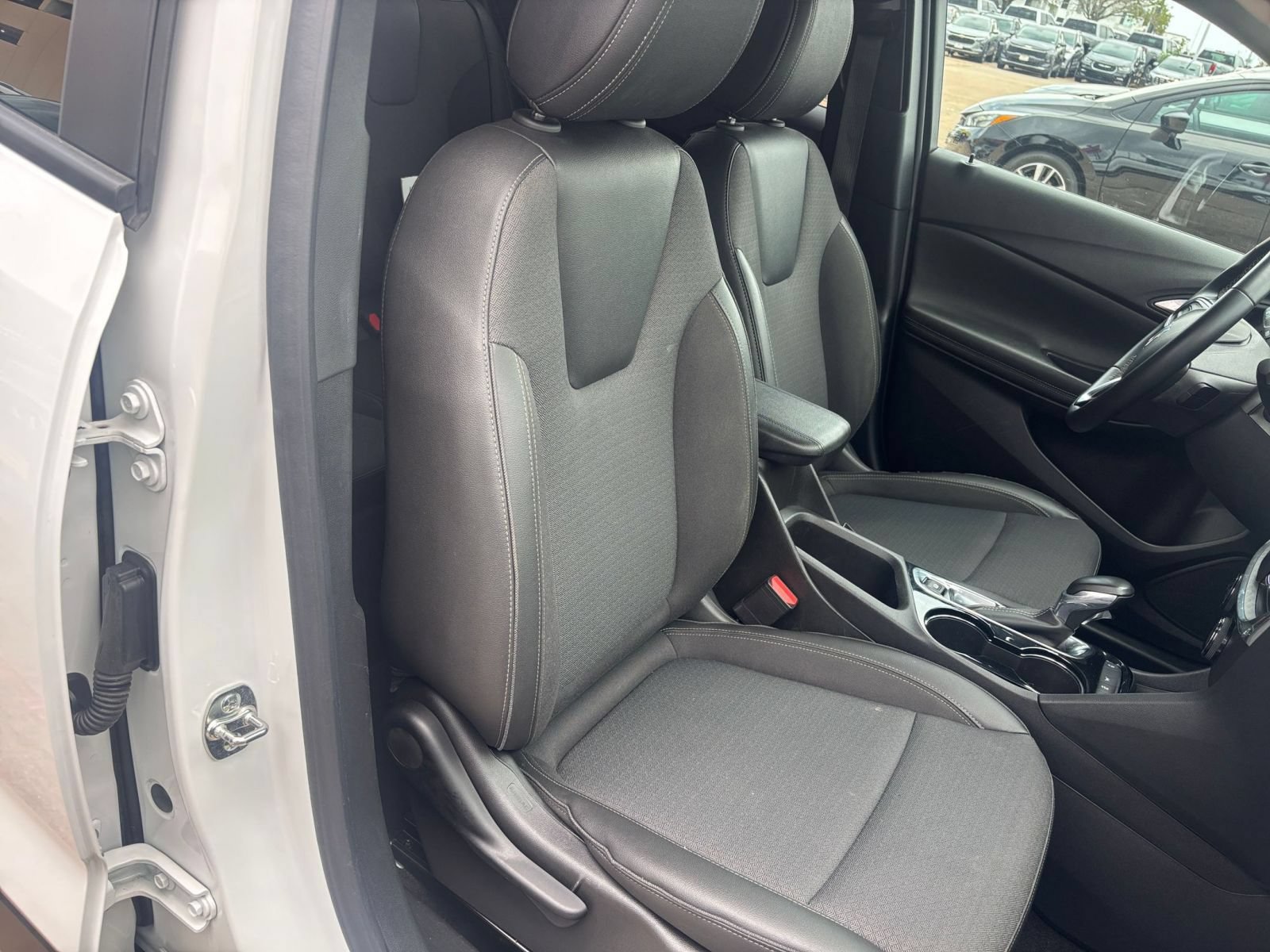 Thumbnail: 2025 Buick Encore GX - 34