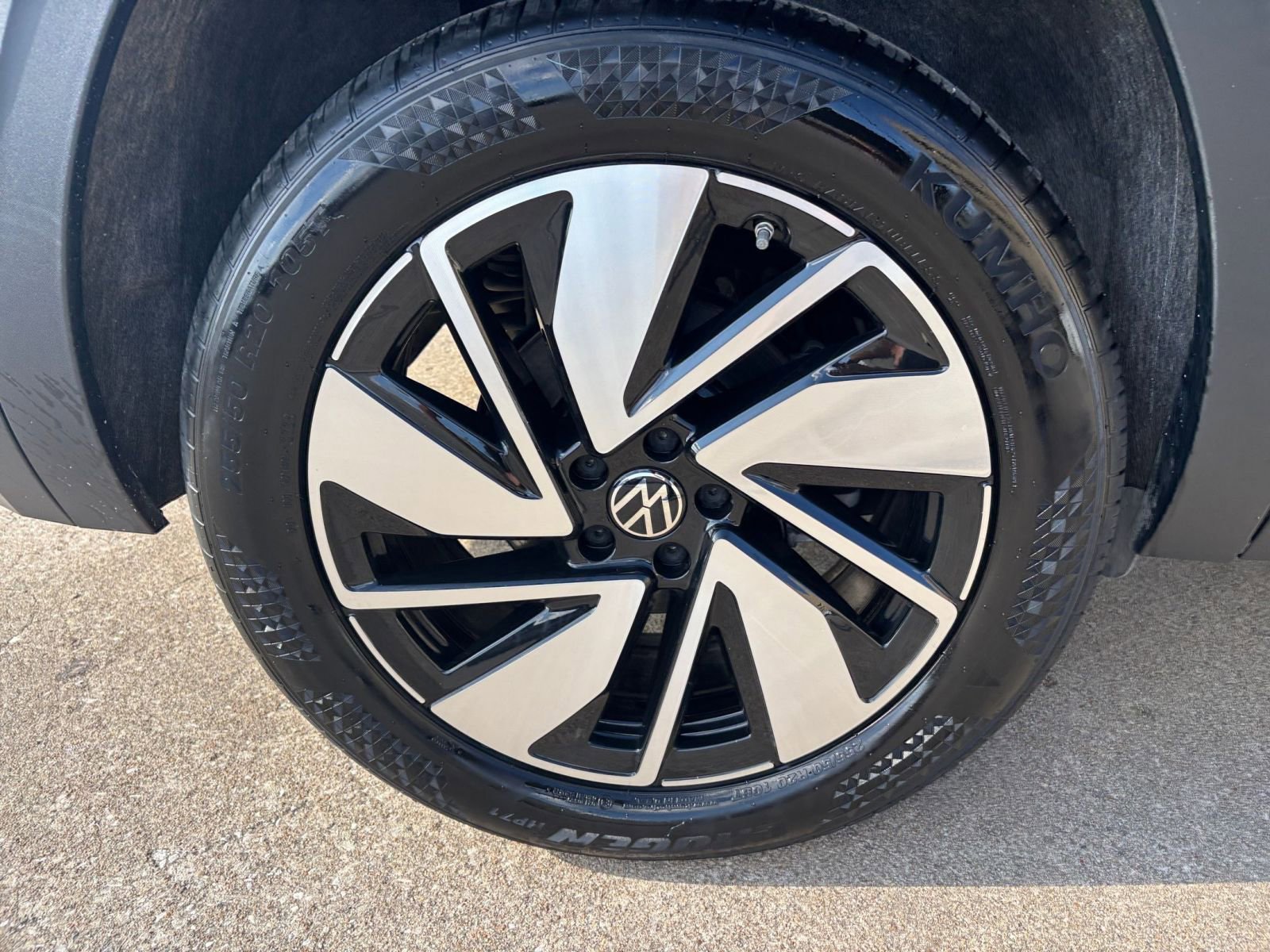 Thumbnail: 2025 Volkswagen Atlas - 32