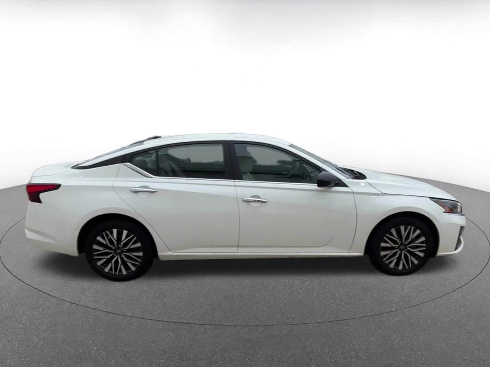 Thumbnail: 2025 Nissan Altima - 16