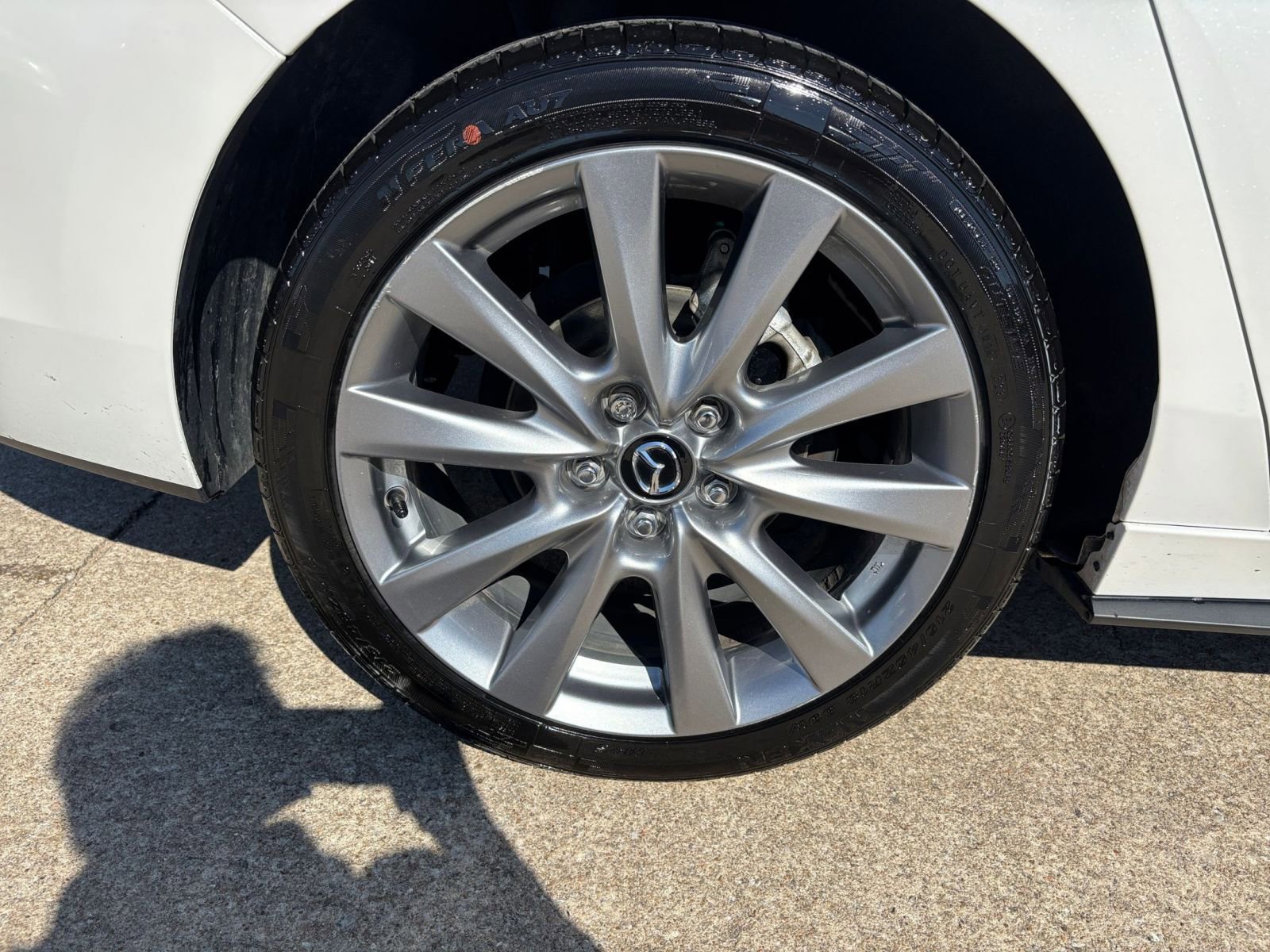 Thumbnail: 2023 Mazda Mazda3 - 28