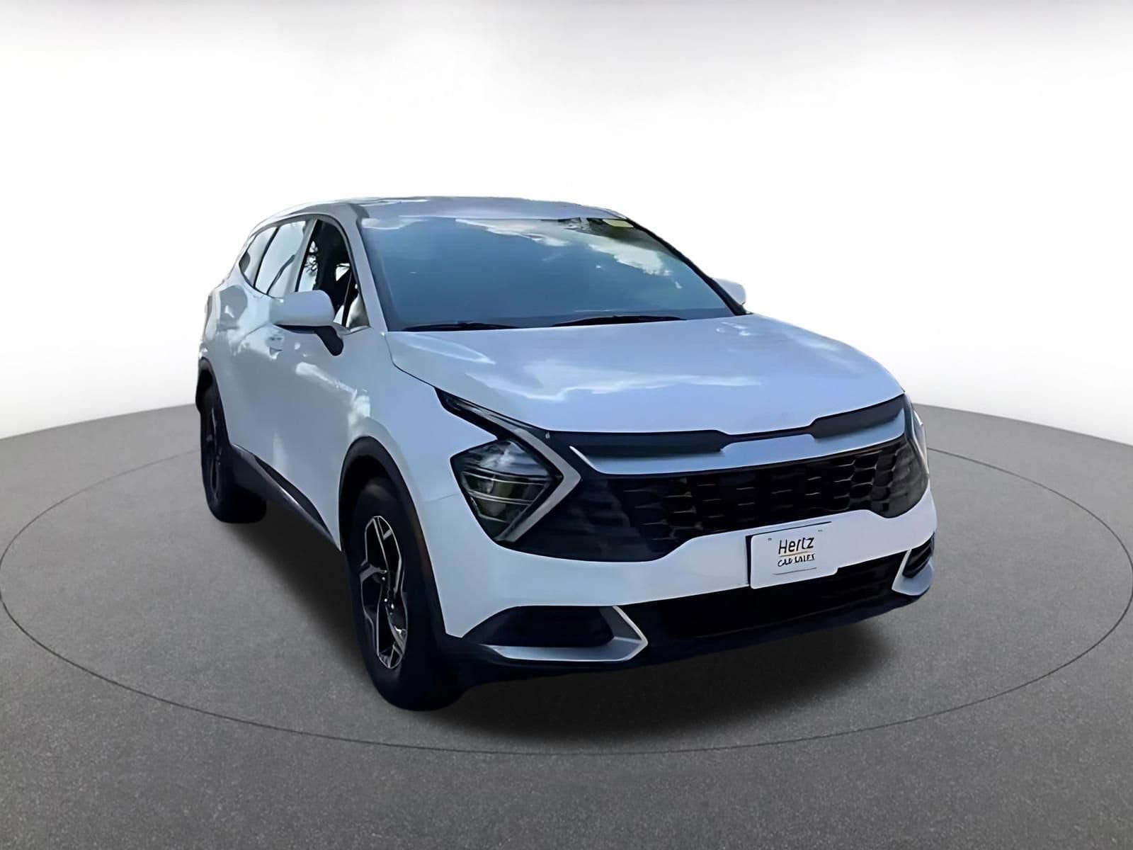 Thumbnail: 2025 Kia Sportage - 3