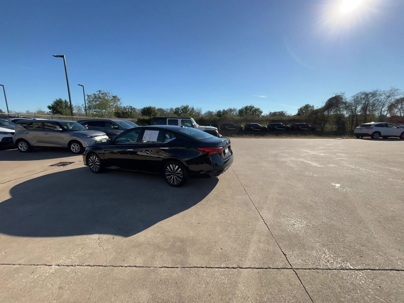 Thumbnail: 2025 Nissan Altima - 16