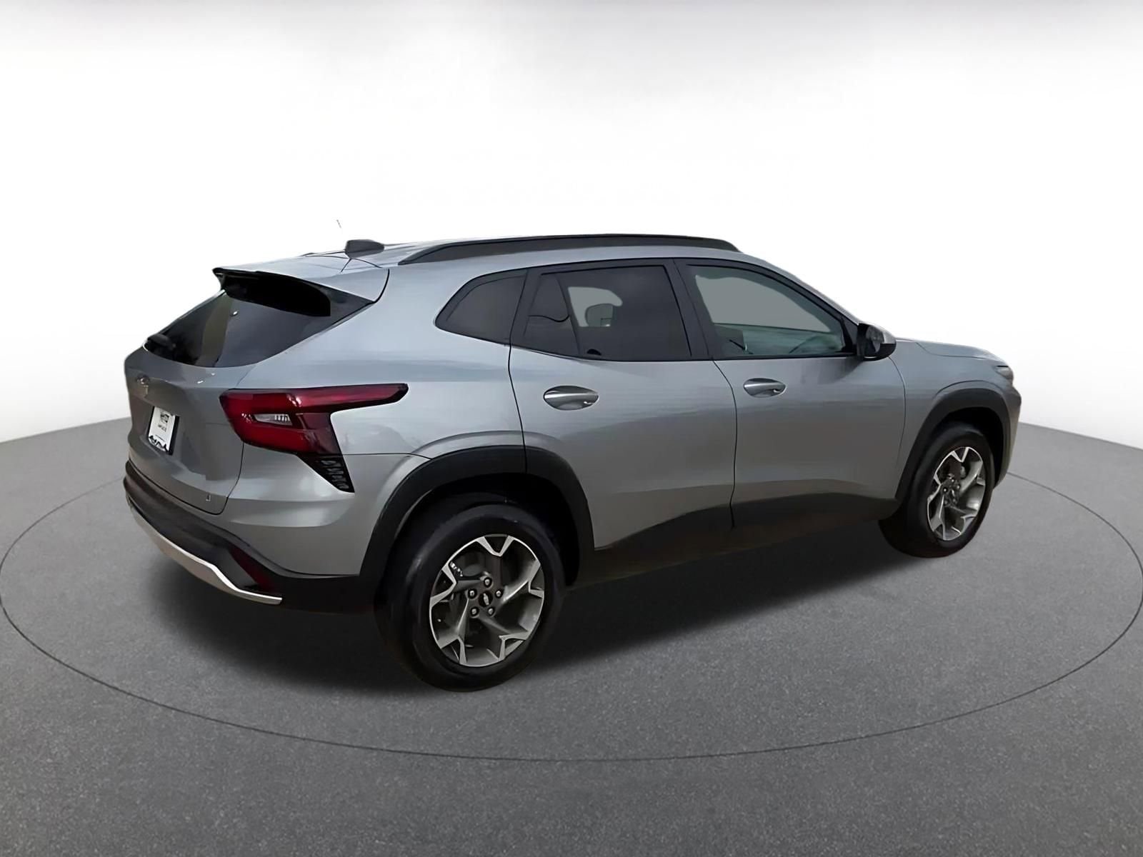 Thumbnail: 2025 Chevrolet Trax - 15