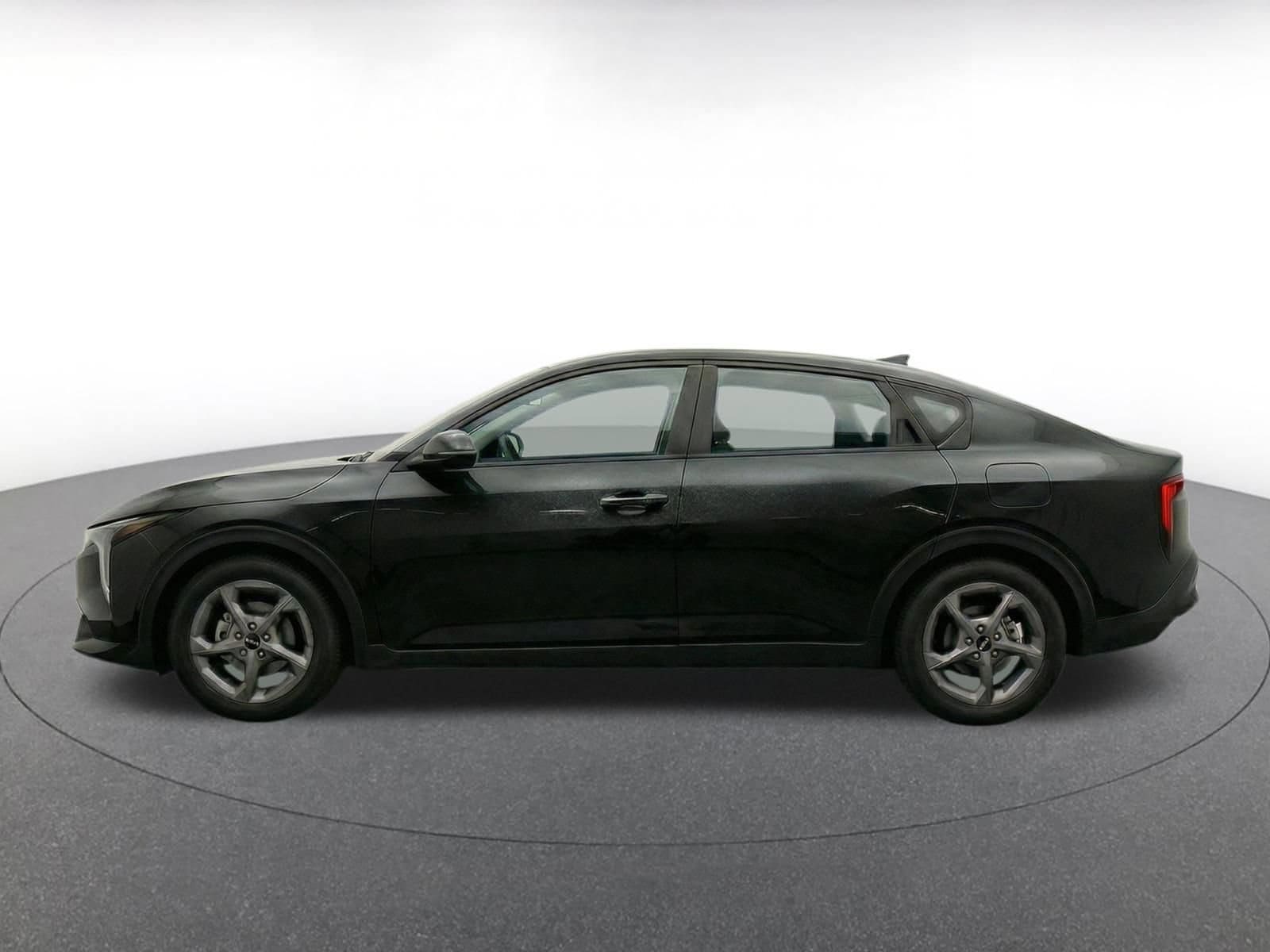 Thumbnail: 2025 Kia K4 - 4