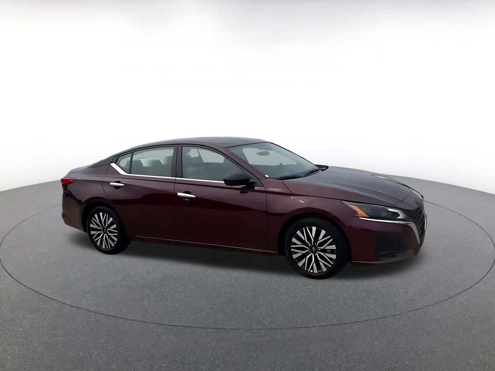 Thumbnail: 2025 Nissan Altima - 2