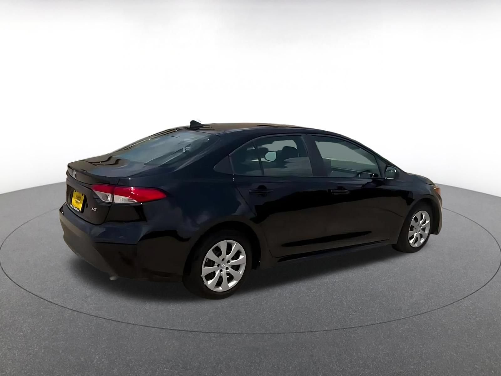 Thumbnail: 2025 Toyota Corolla - 14