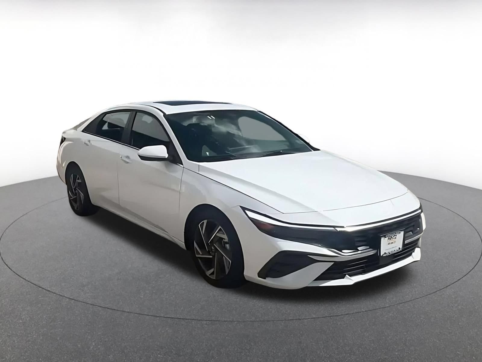 Thumbnail: 2025 Hyundai Elantra - 3