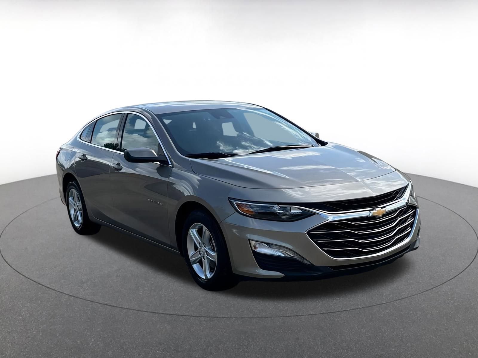 Thumbnail: 2024 Chevrolet Malibu - 1