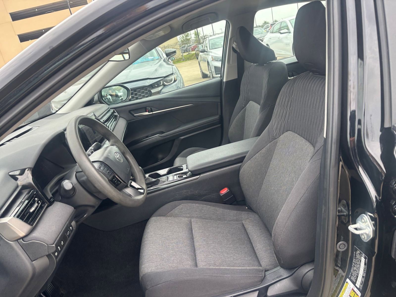 Thumbnail: 2025 Toyota Camry - 25