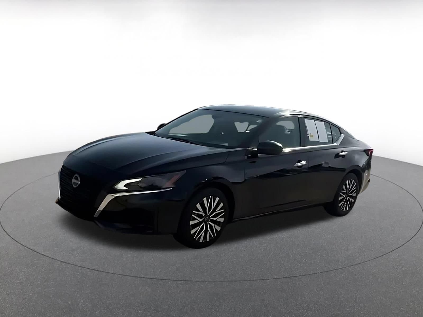 Thumbnail: 2024 Nissan Altima - 6