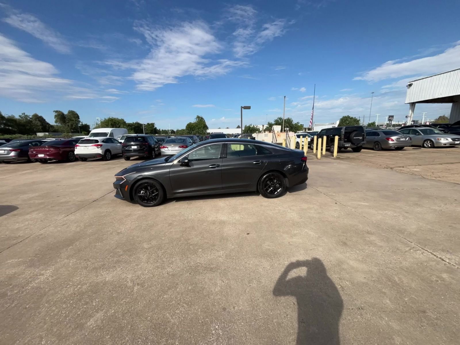 Thumbnail: 2025 Kia K5 - 16