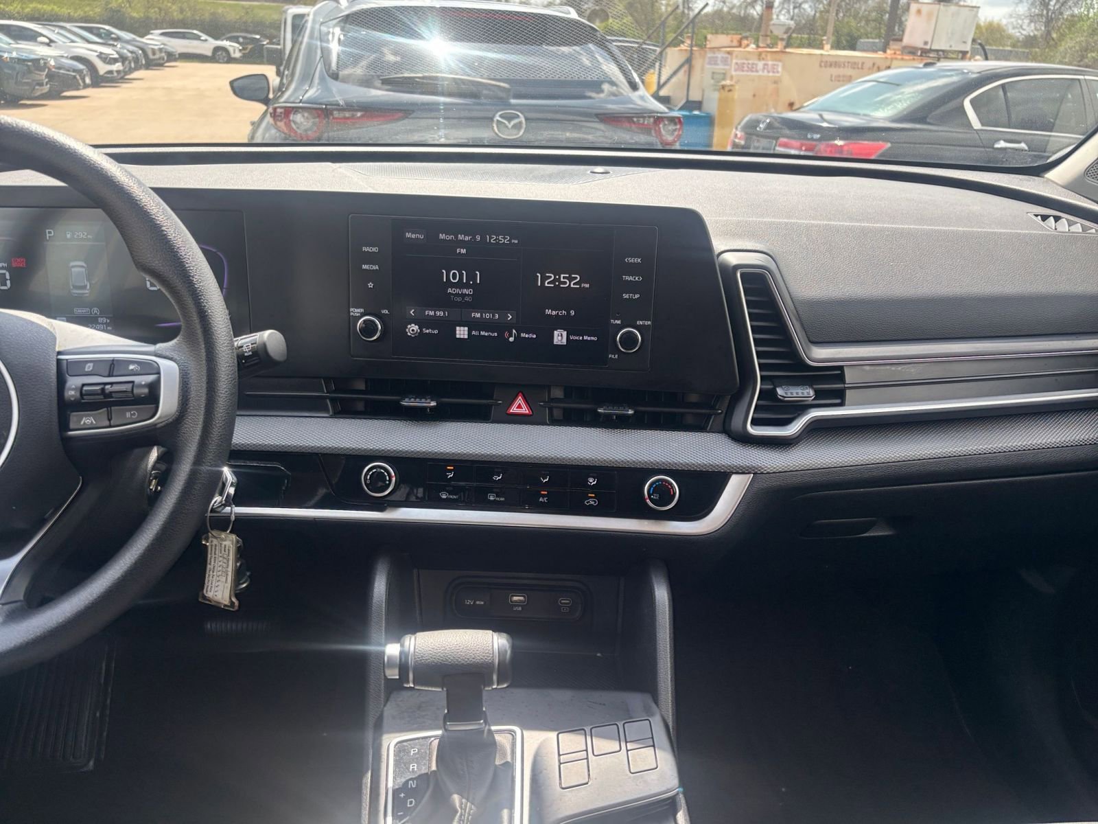 Thumbnail: 2025 Kia Sportage - 17