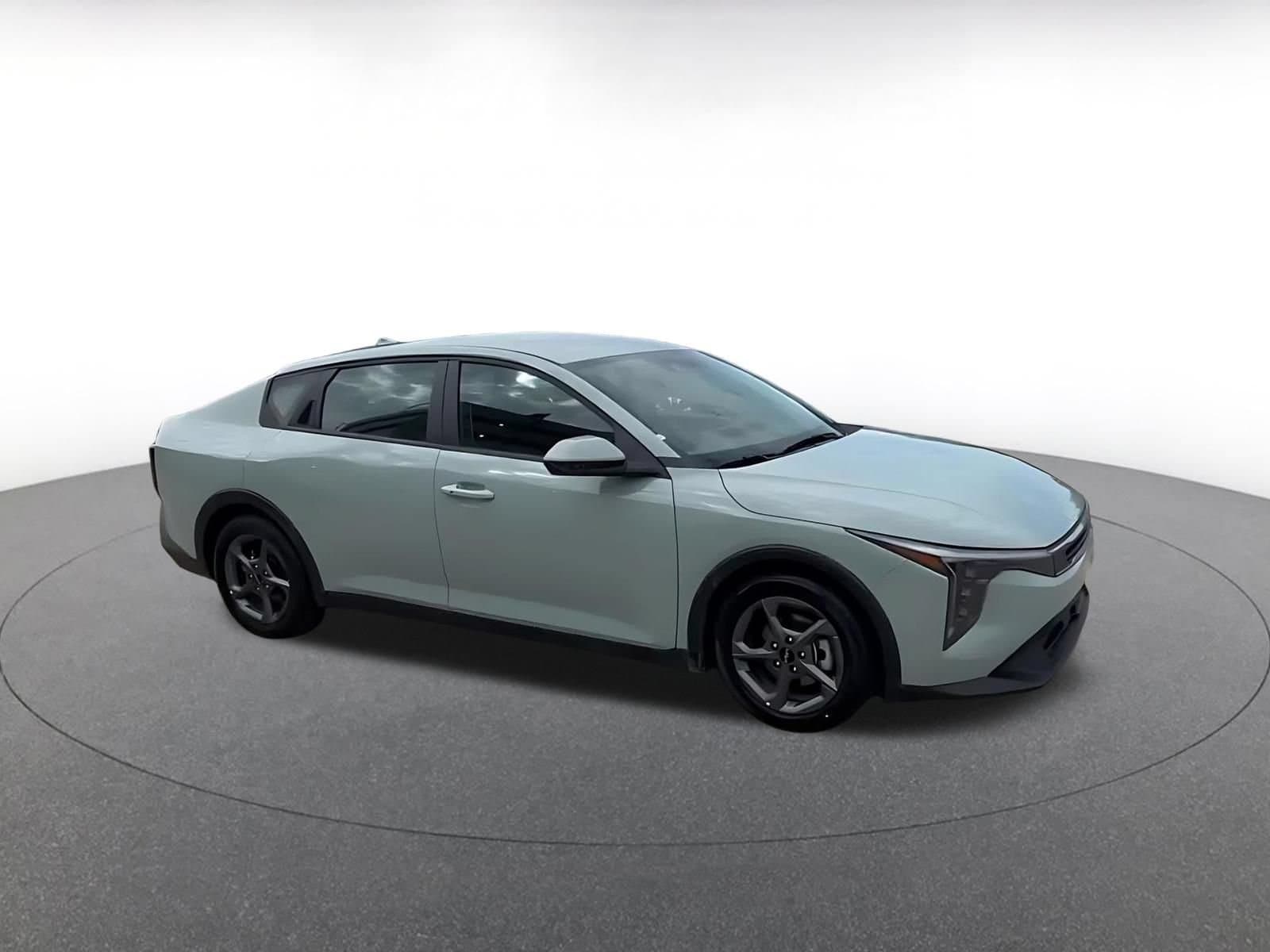 Thumbnail: 2025 Kia K4 - 2