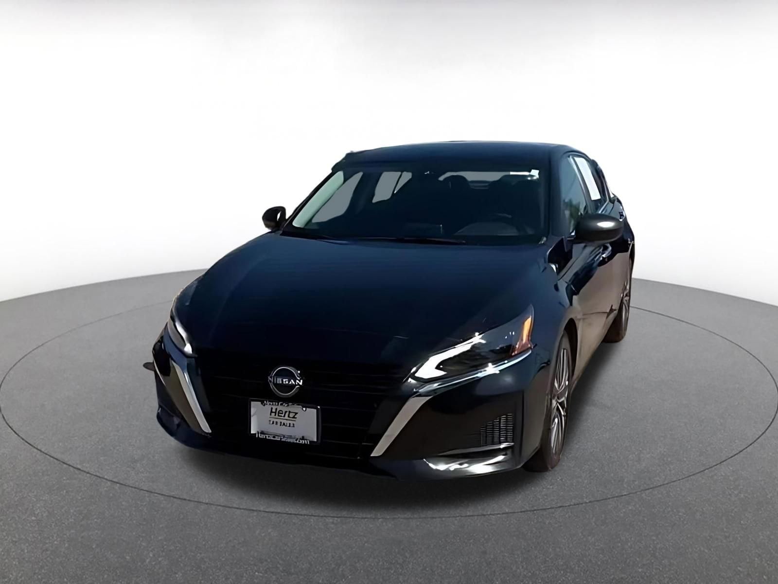Thumbnail: 2025 Nissan Altima - 4