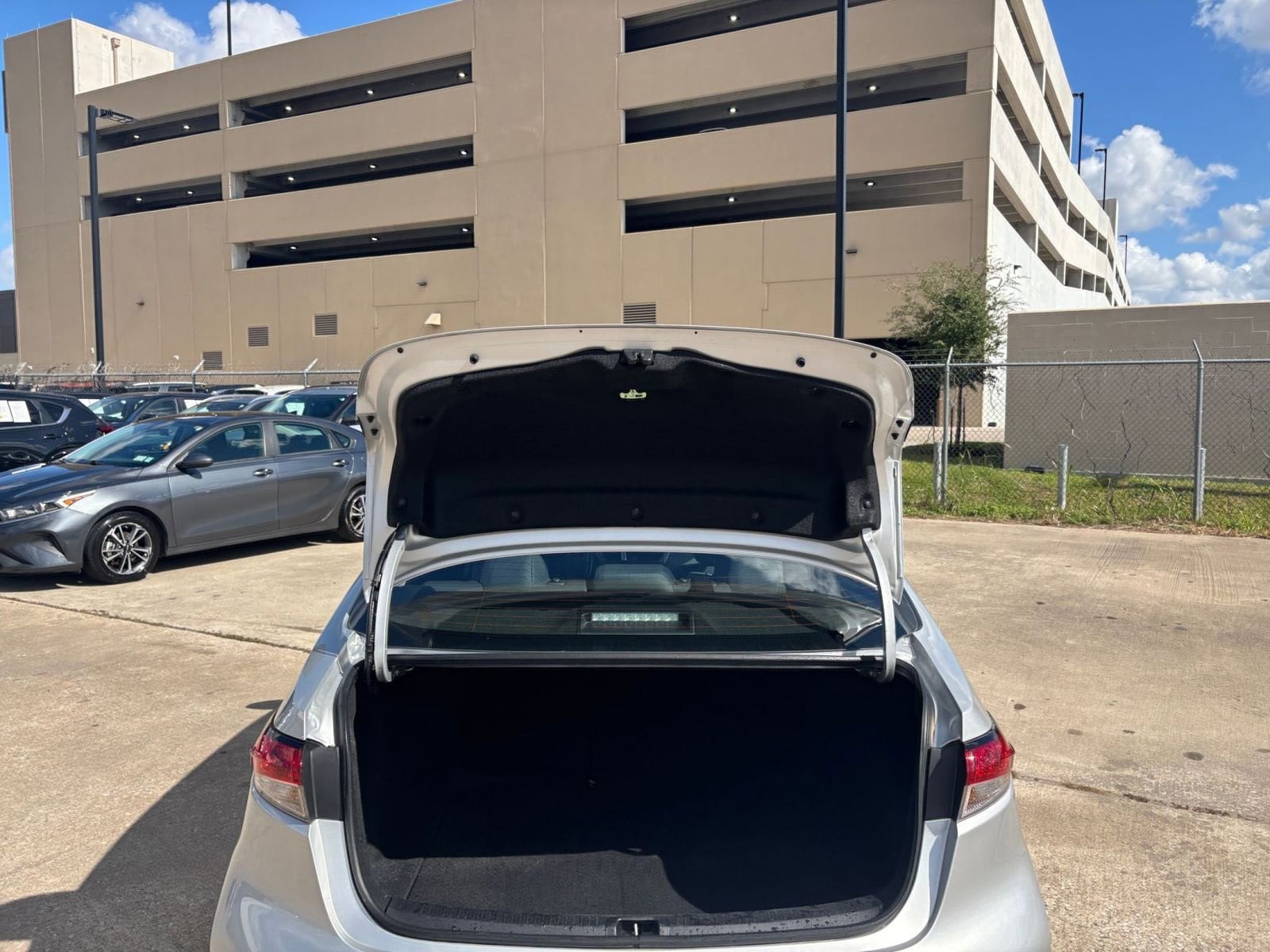 Thumbnail: 2025 Toyota Corolla - 29