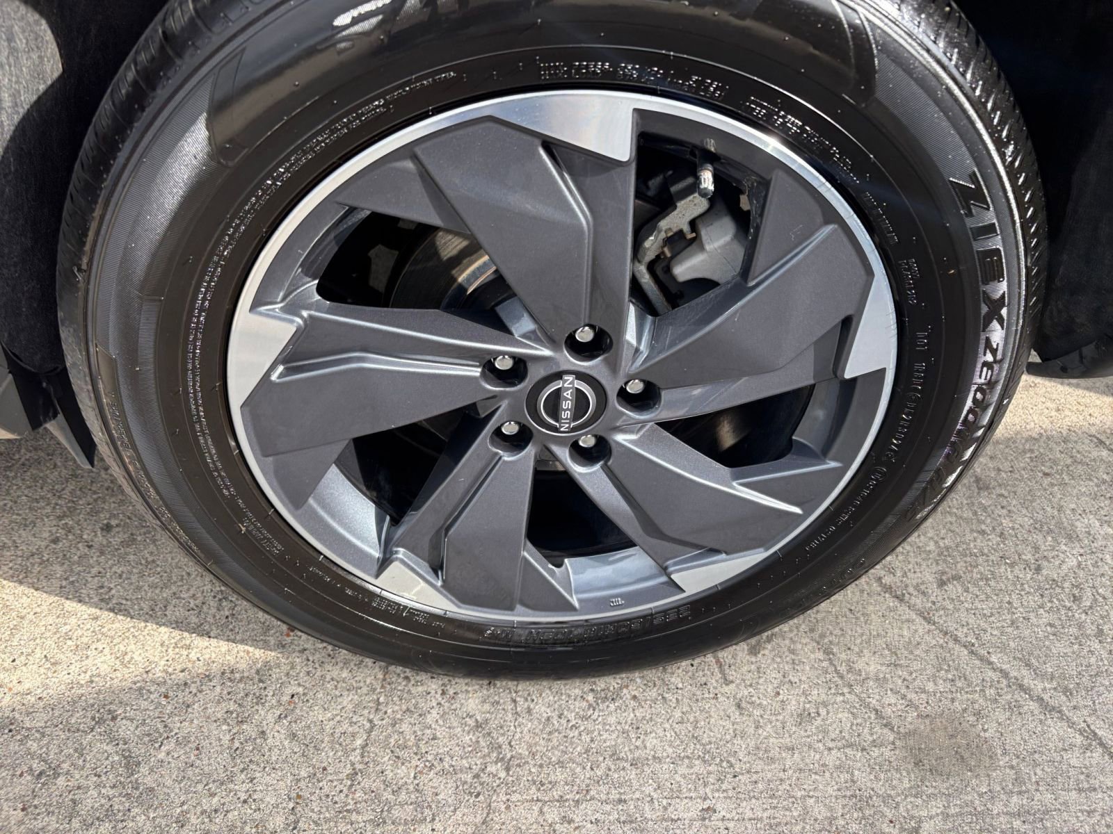 Thumbnail: 2025 Nissan Rogue - 32