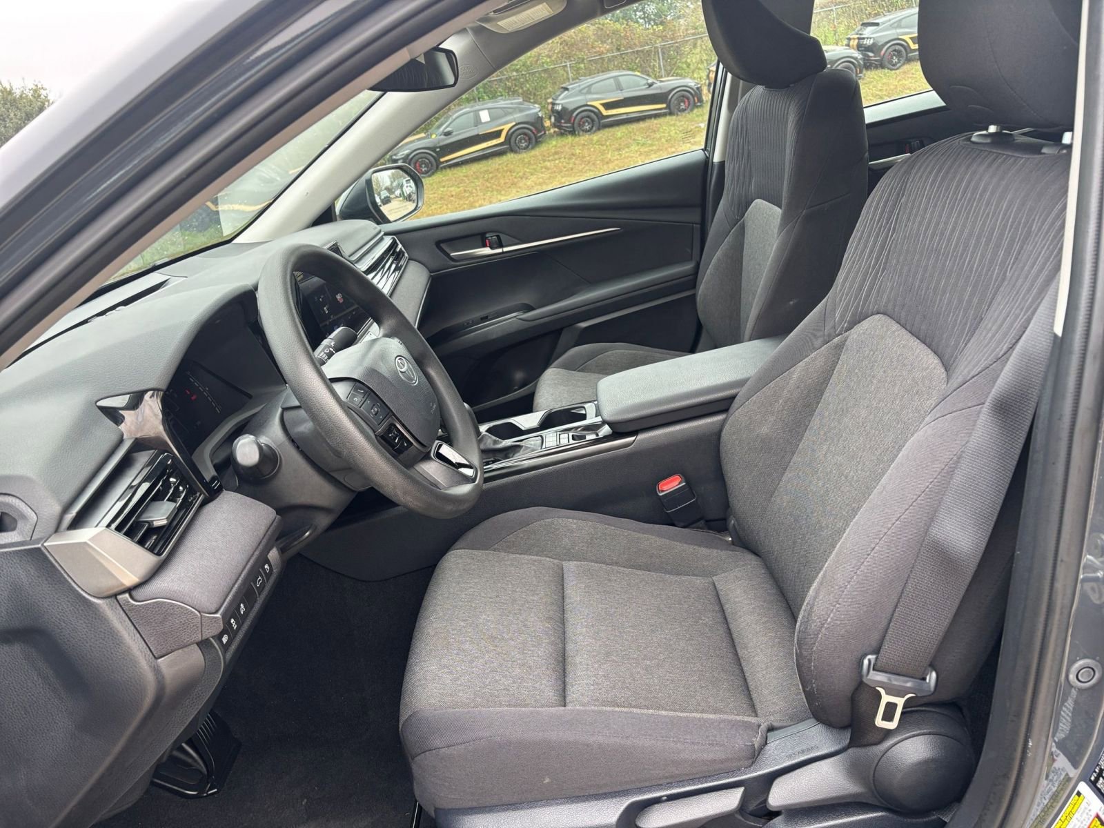 Thumbnail: 2025 Toyota Camry - 25