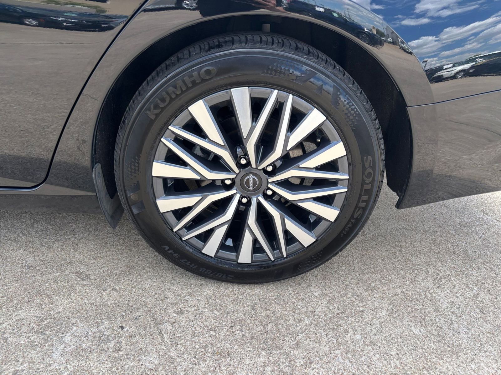 Thumbnail: 2025 Nissan Altima - 30