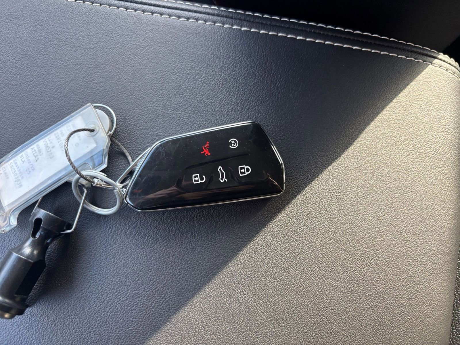 Thumbnail: 2025 Volkswagen Atlas - 23