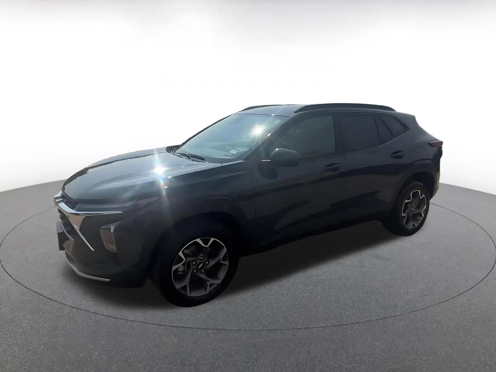 Thumbnail: 2025 Chevrolet Trax - 8
