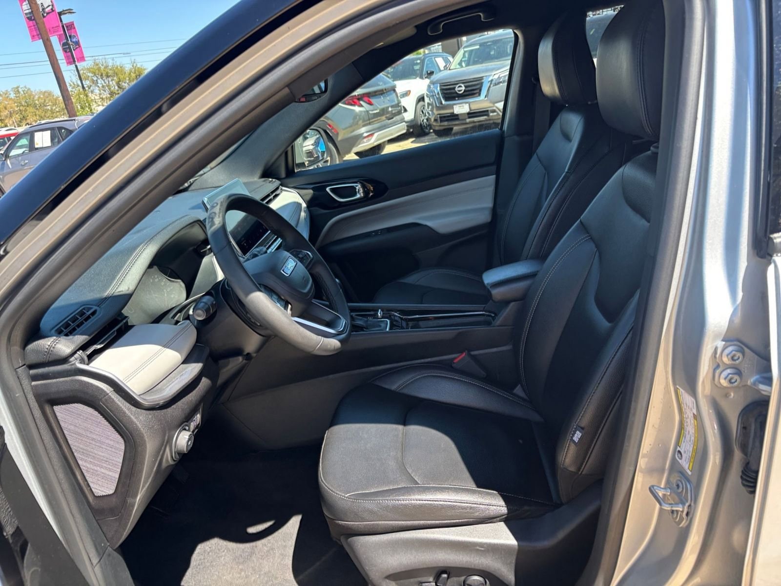 Thumbnail: 2025 Jeep Compass - 28