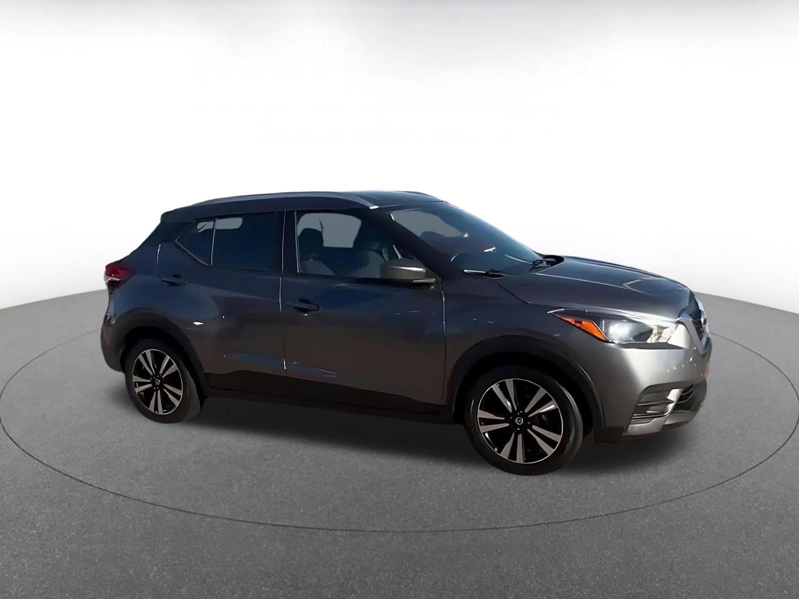 Thumbnail: 2020 Nissan Kicks - 2