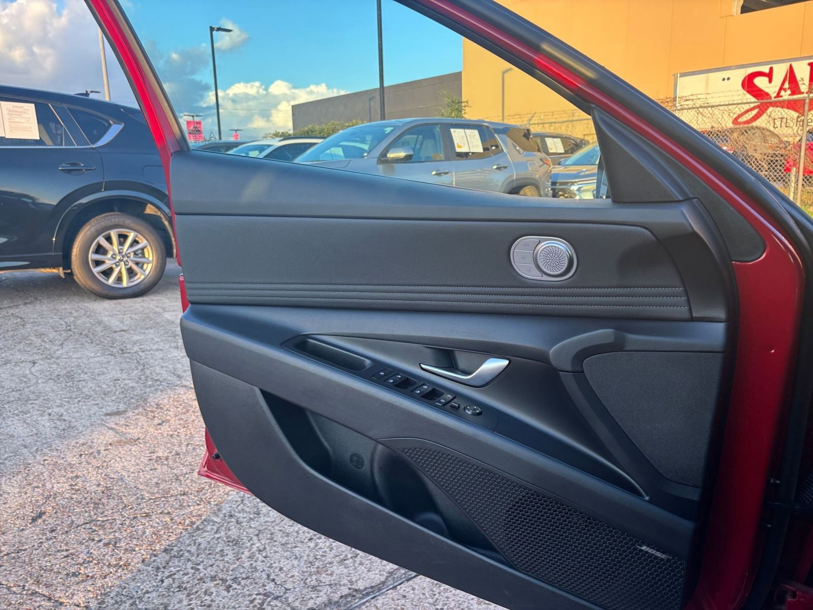 Thumbnail: 2025 Hyundai Elantra - 20