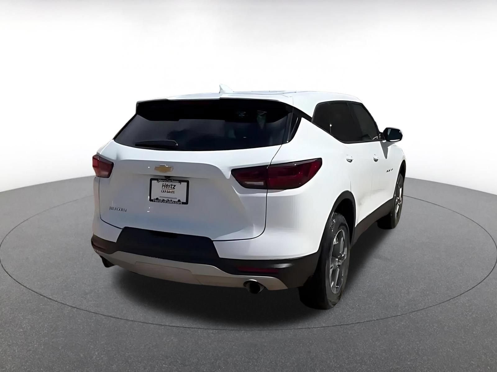 Thumbnail: 2025 Chevrolet Blazer - 15