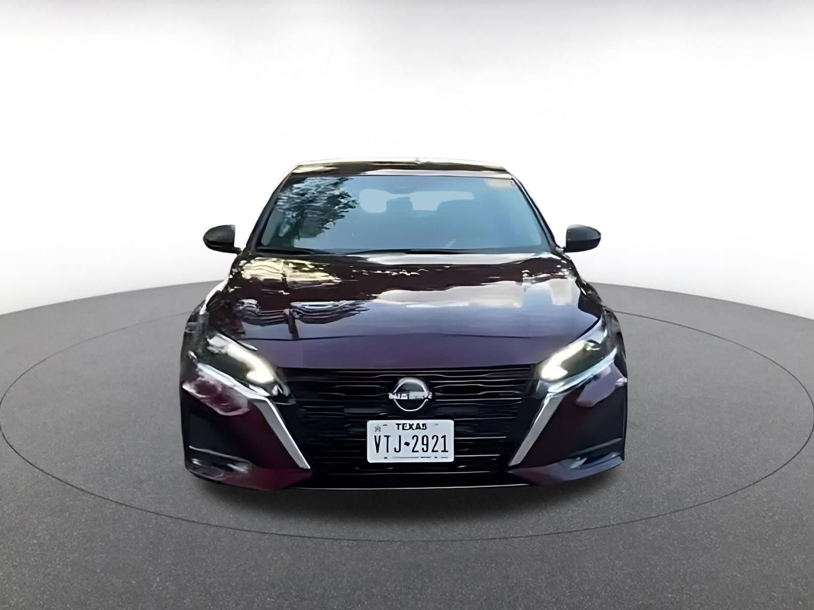 Thumbnail: 2025 Nissan Altima - 8