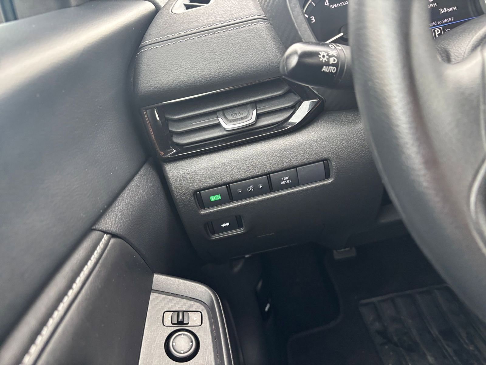 Thumbnail: 2025 Nissan Sentra - 32