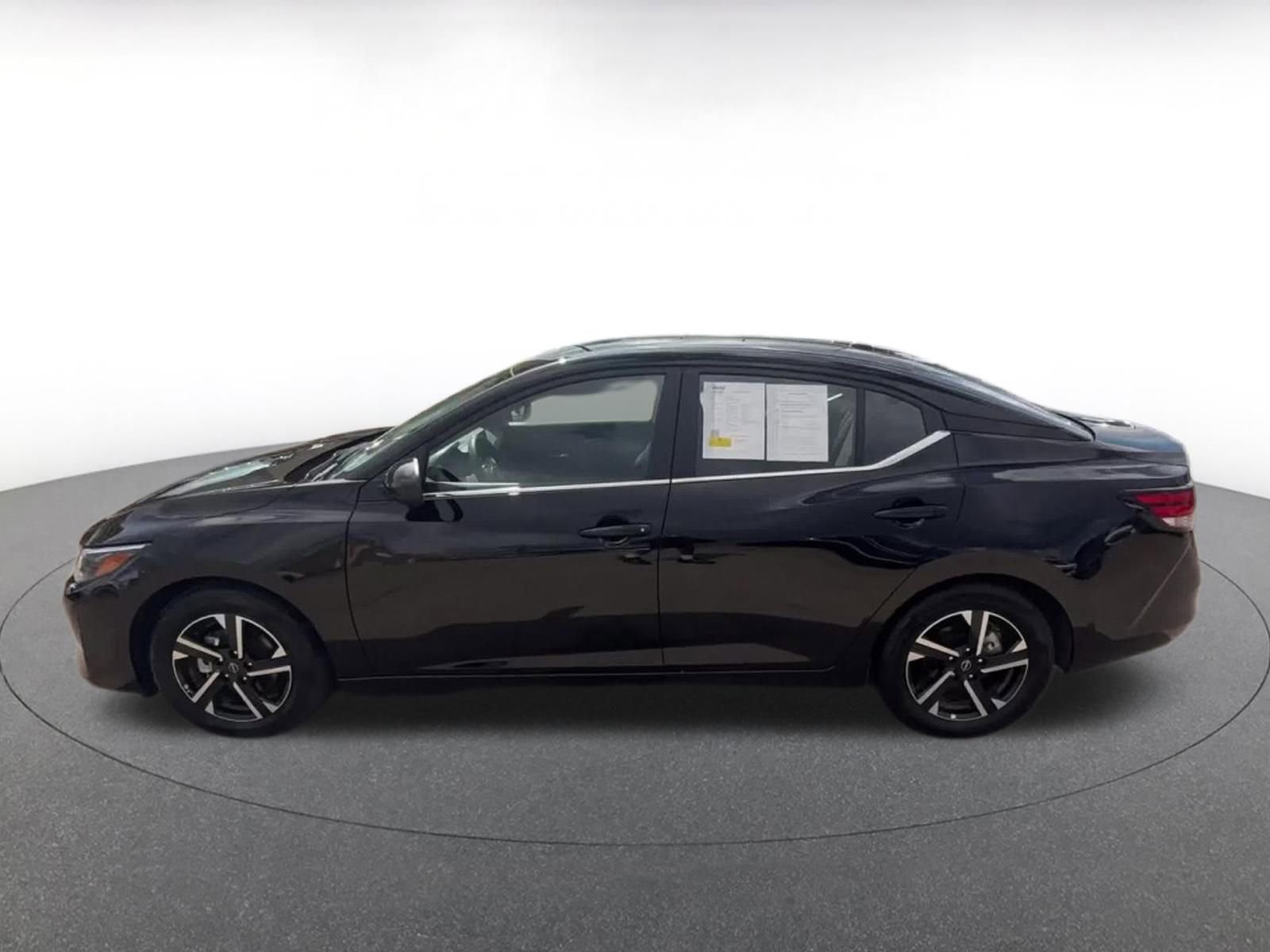 Thumbnail: 2025 Nissan Sentra - 9