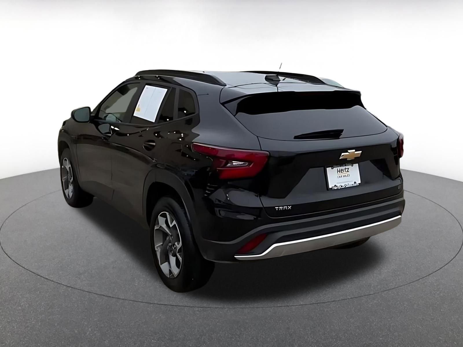 Thumbnail: 2025 Chevrolet Trax - 11