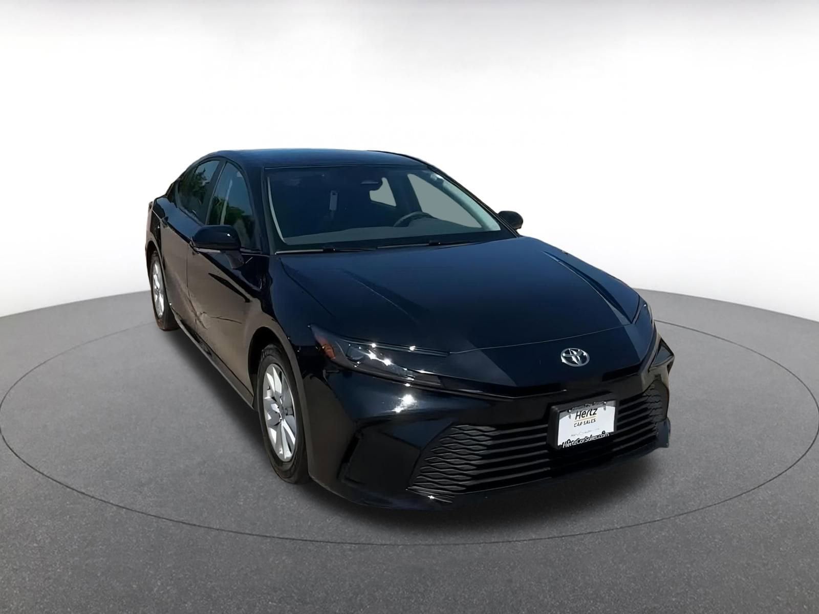 2025 Toyota Camry LE 2