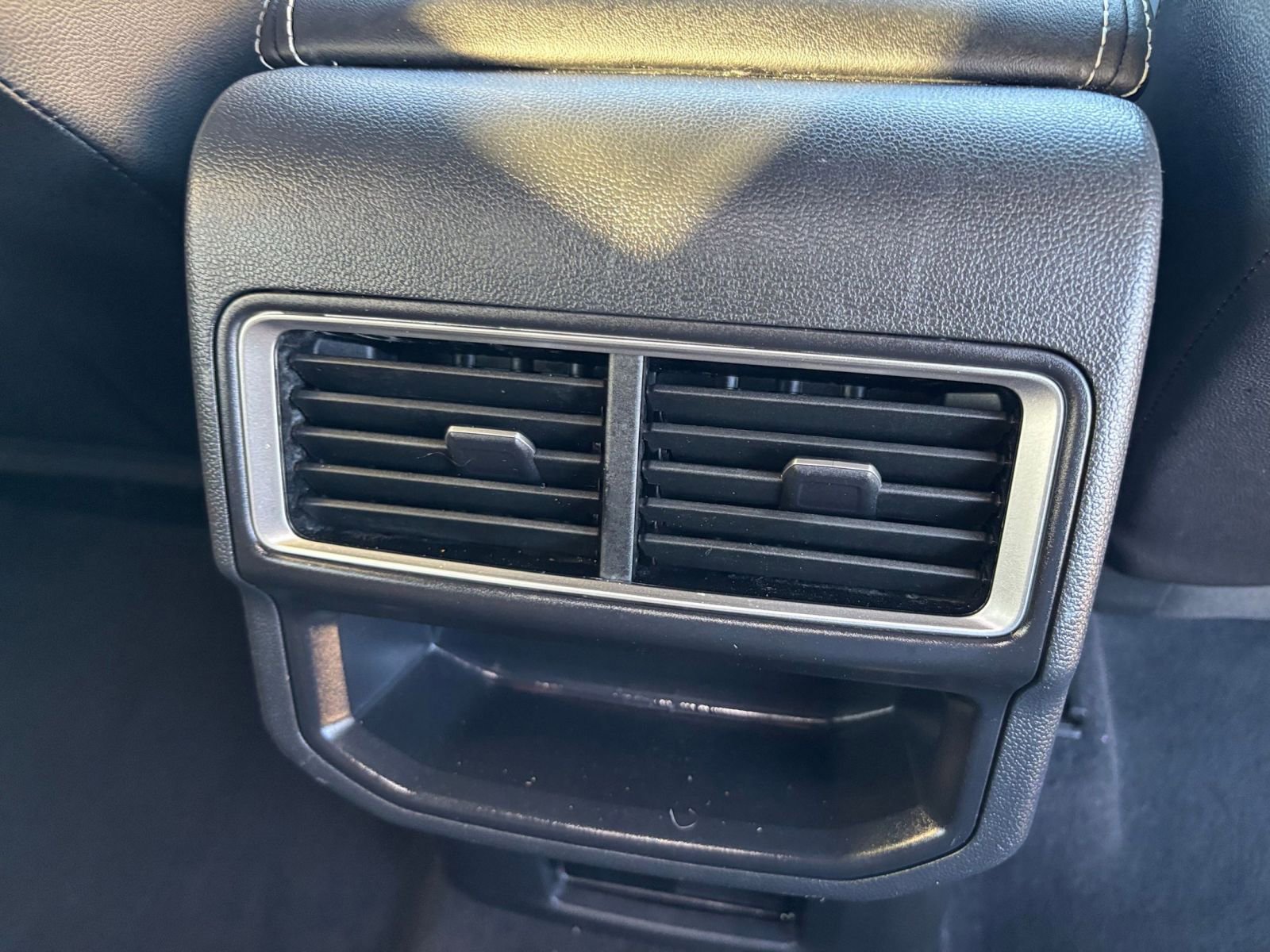 Thumbnail: 2025 Volkswagen Atlas - 25