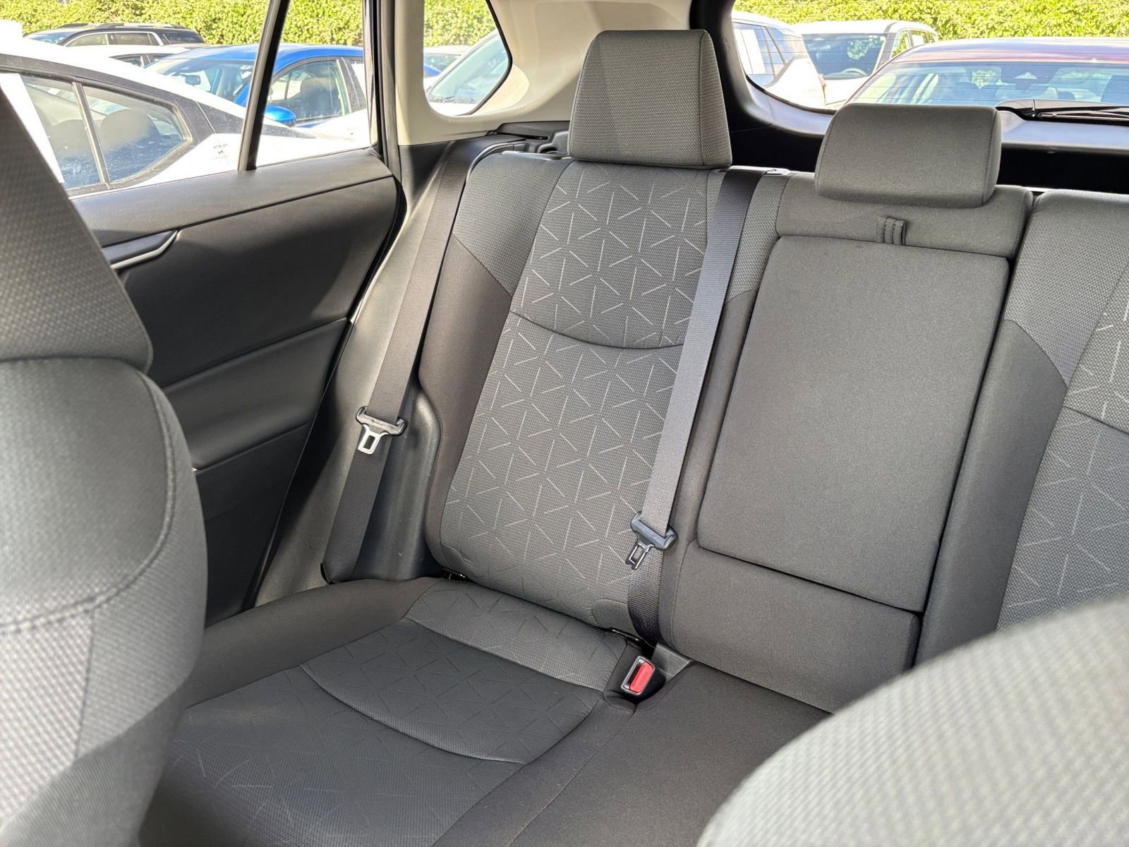 2024 Toyota RAV4 XLE 33