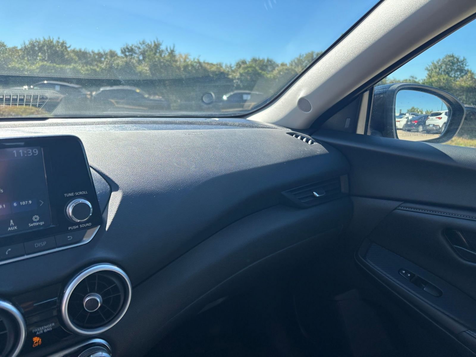 Thumbnail: 2025 Nissan Sentra - 33