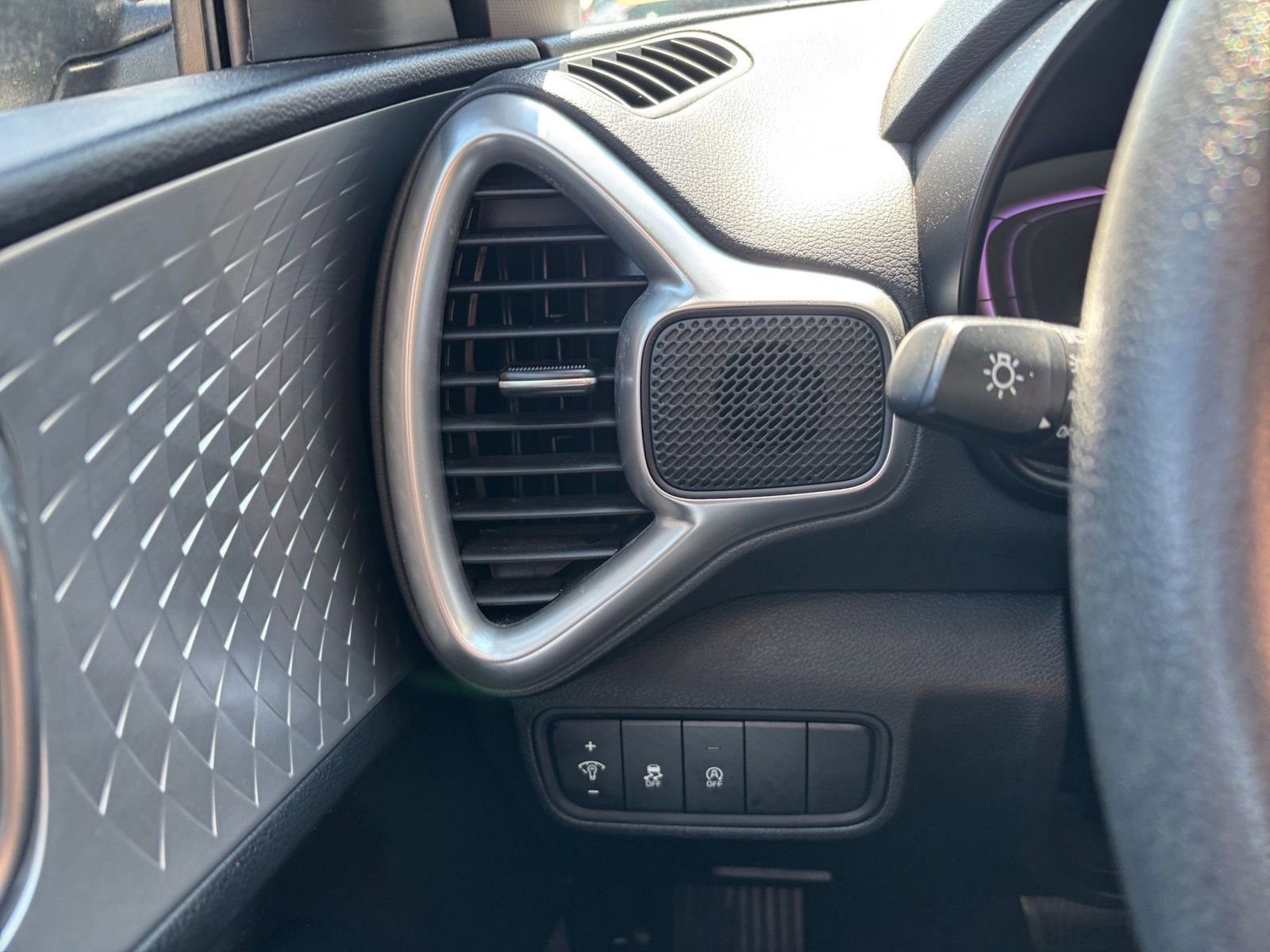 Thumbnail: 2024 Kia Soul - 32