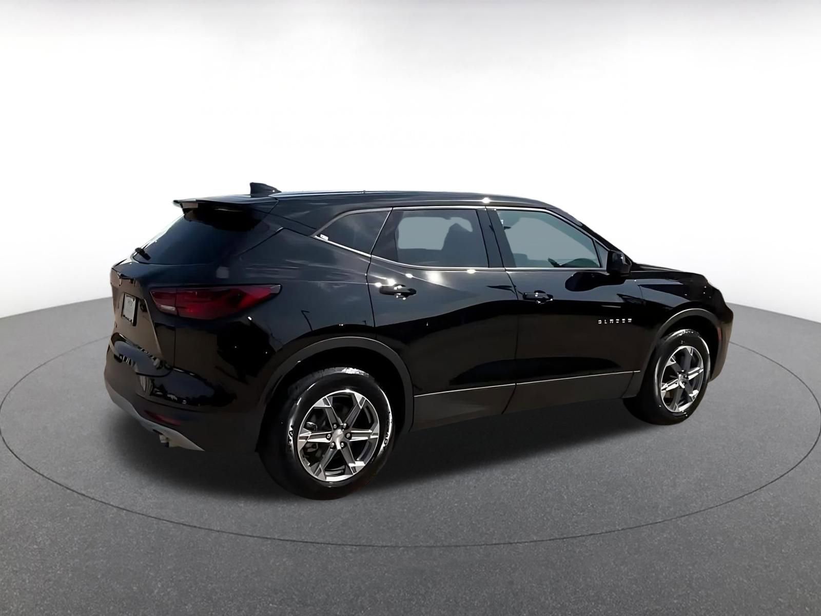 Thumbnail: 2025 Chevrolet Blazer - 15