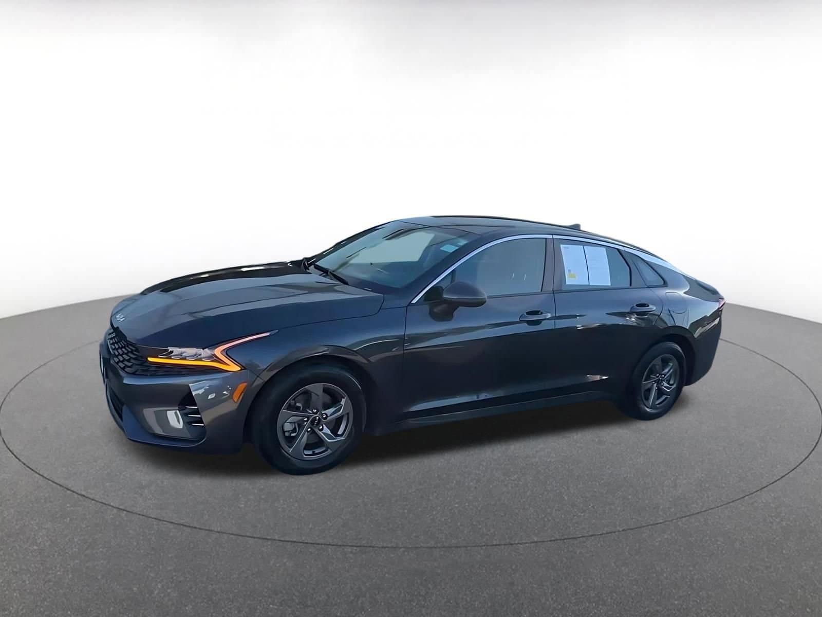 Thumbnail: 2023 Kia K5 - 9