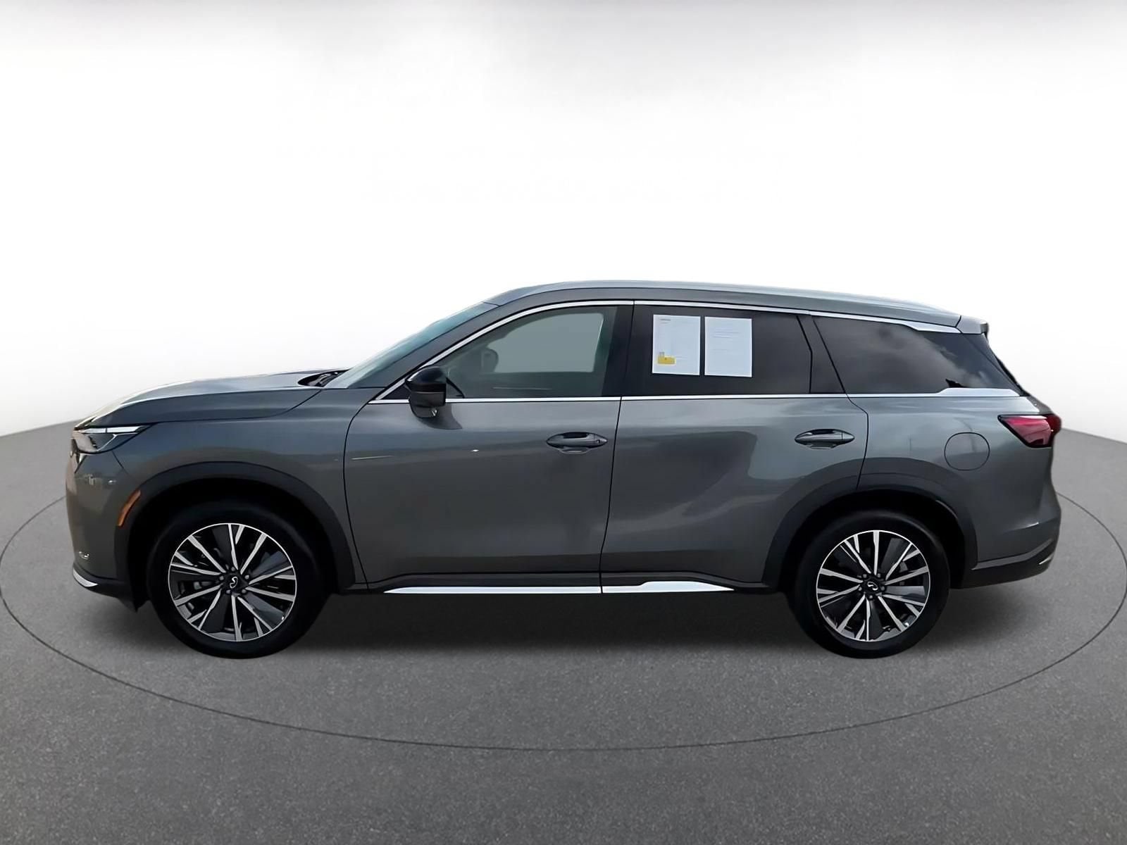 Thumbnail: 2026 INFINITI QX60 - 8