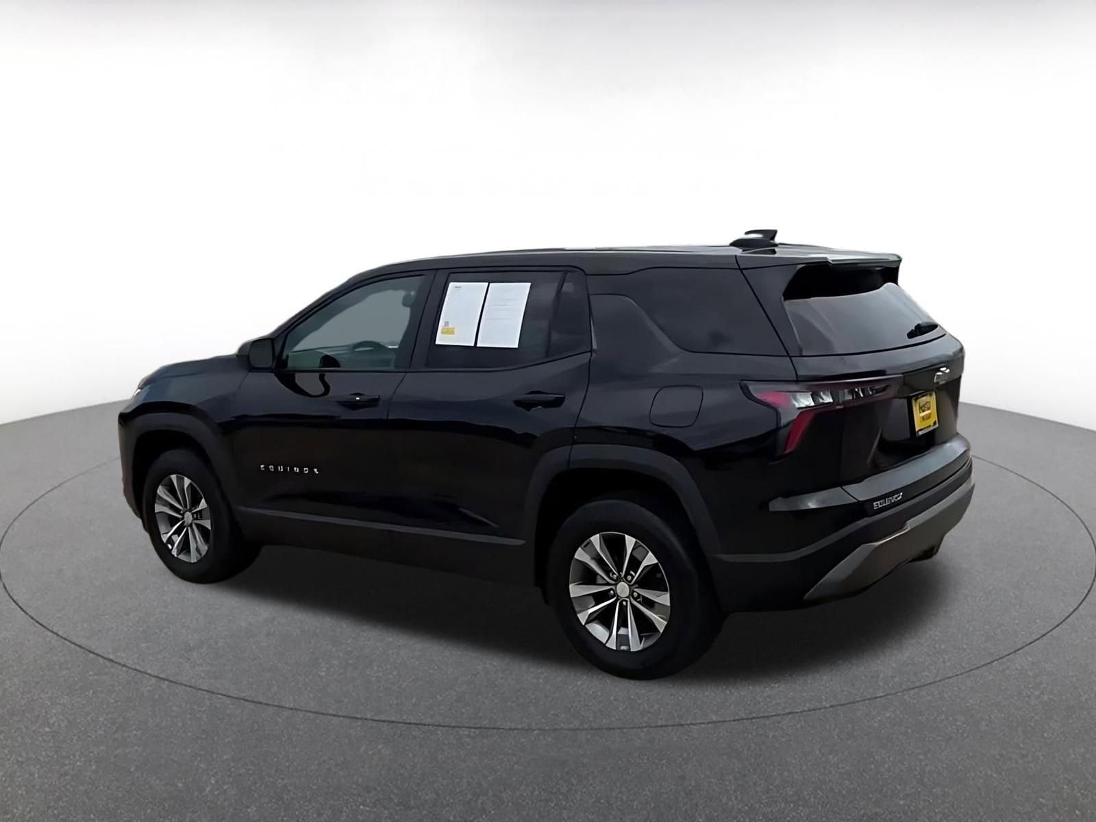 Thumbnail: 2025 Chevrolet Equinox - 10