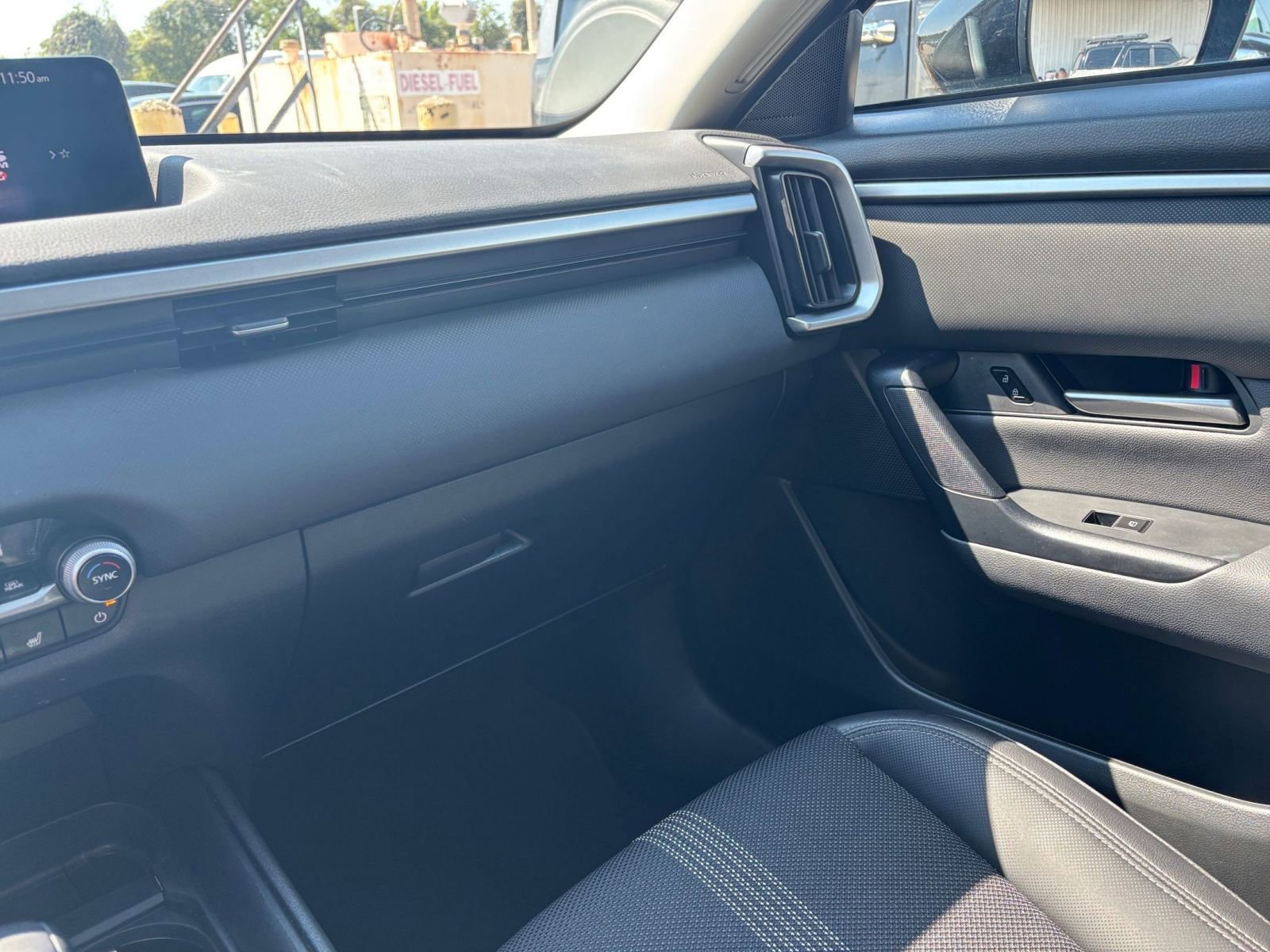 Thumbnail: 2025 Mazda CX-50 - 35