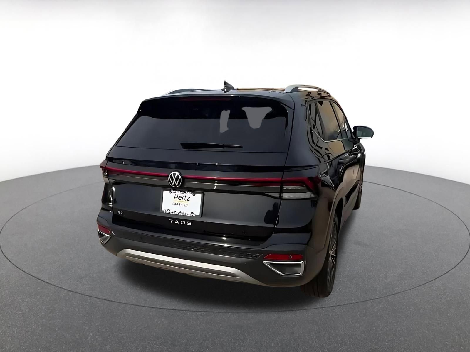 Thumbnail: 2025 Volkswagen Taos - 14