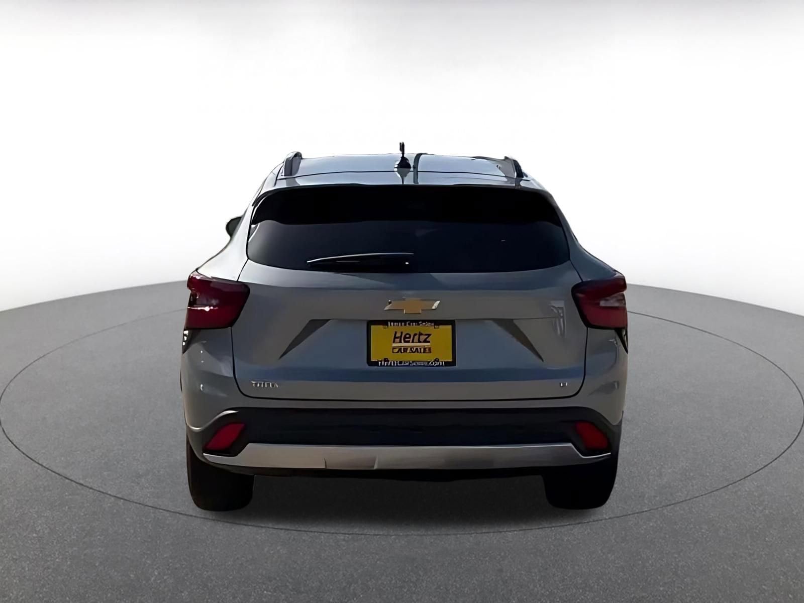 Thumbnail: 2025 Chevrolet Trax - 11