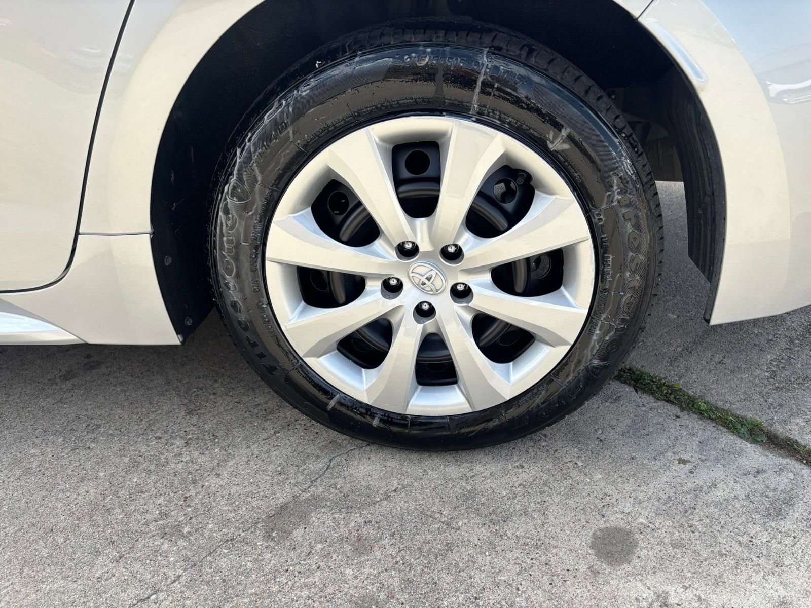 Thumbnail: 2025 Toyota Corolla - 28