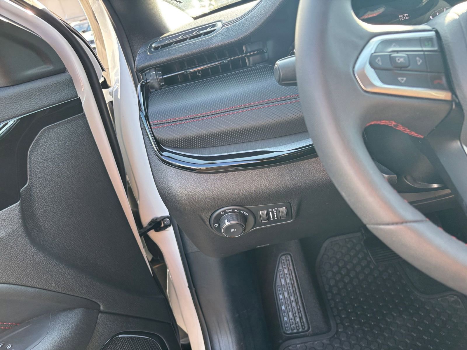 Thumbnail: 2025 Jeep Compass - 33