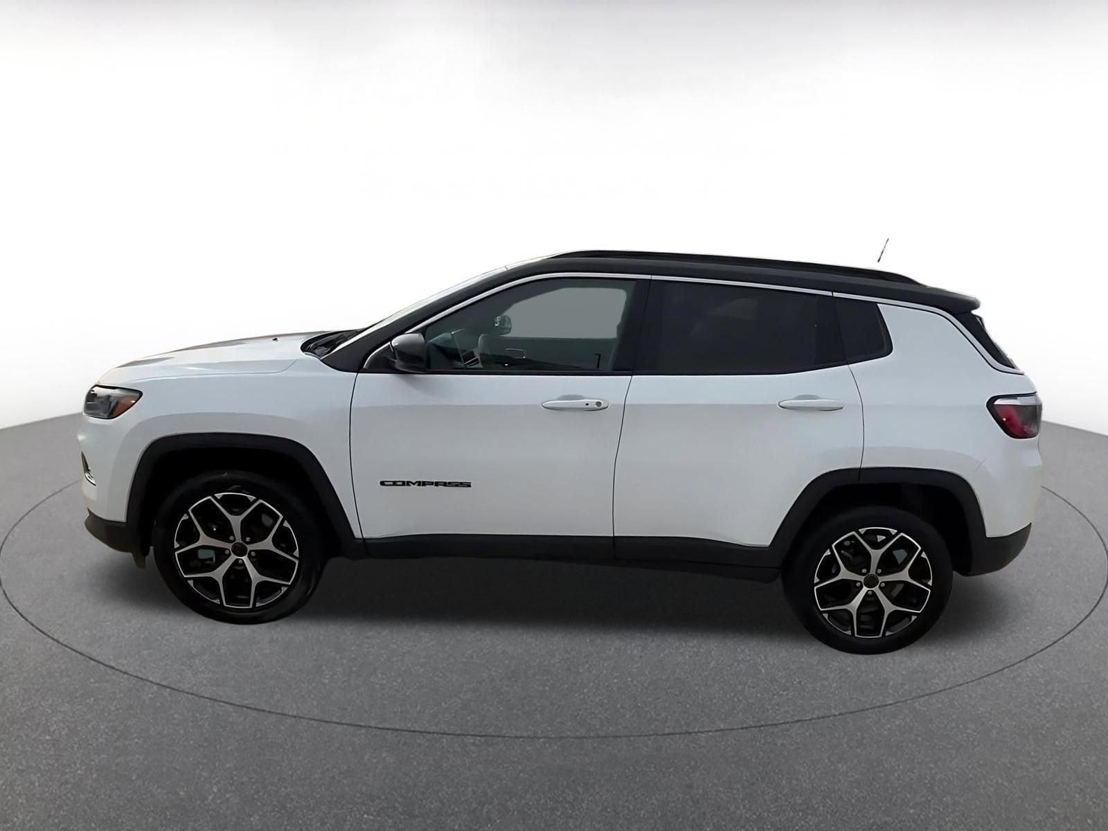 Thumbnail: 2025 Jeep Compass - 9