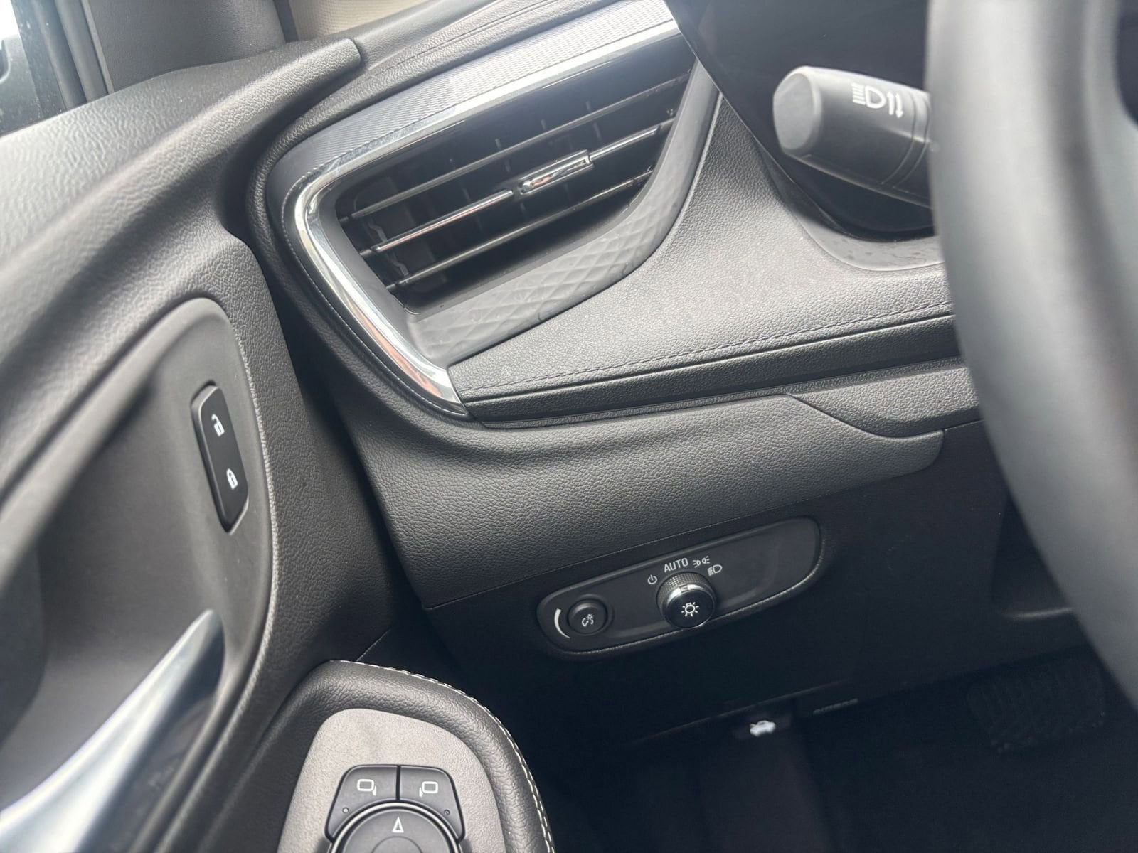 Thumbnail: 2025 Buick Encore GX - 33