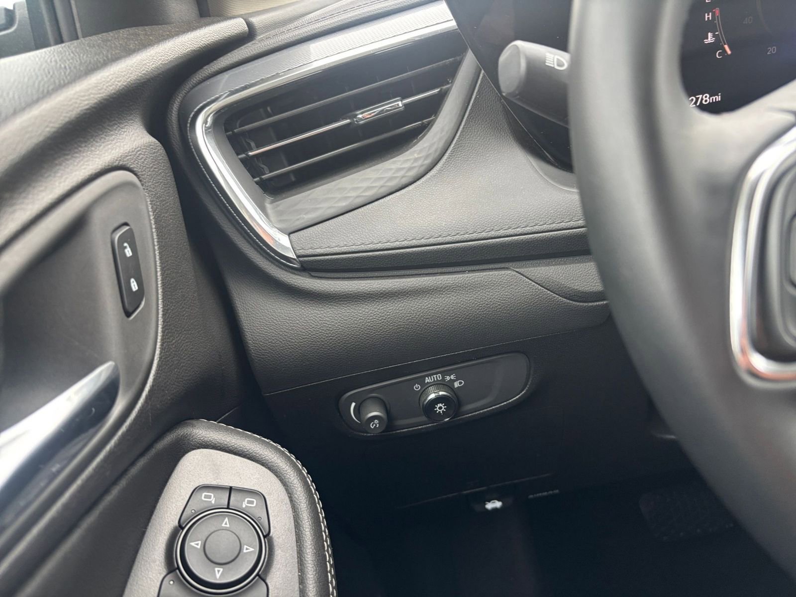 Thumbnail: 2025 Buick Encore GX - 33