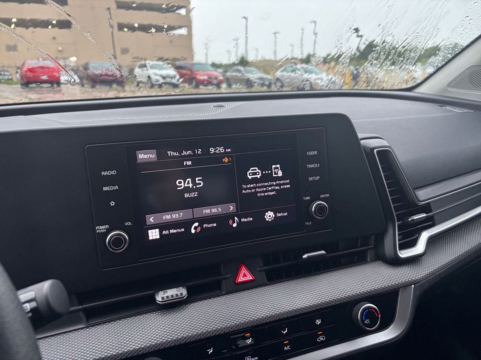 2024 Kia Sportage LX 16